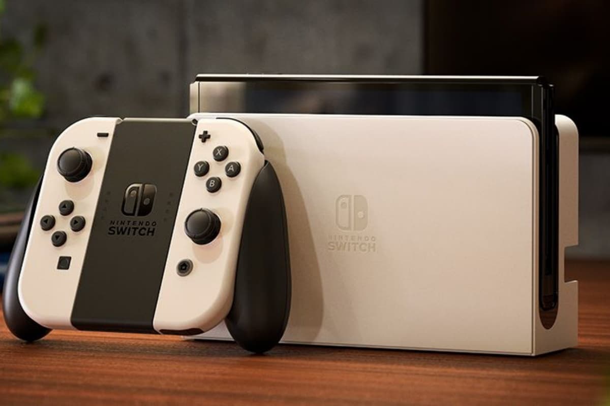 任天堂推全新「Switch OLED」!白色主機質感爆棚、7吋螢幕+轉軸式支架超實用 任天堂推全新「Switch OLED」!白色主機質感爆棚、7吋螢幕+轉軸式支架超實用