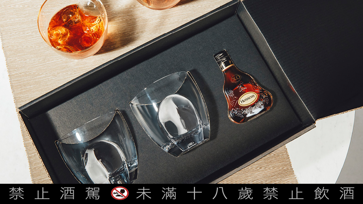 搭了這酒奢華感大增！用軒尼詩干邑，宅家用餐也能營造出高級餐酒館的儀式感