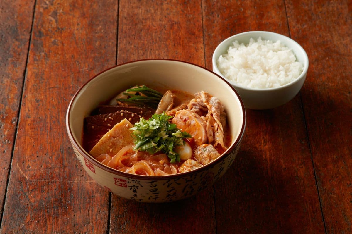  吃鍋撐防疫！６大鍋物外帶優惠：麻辣燙買一送一、冰淇淋+雙人套餐千元有找