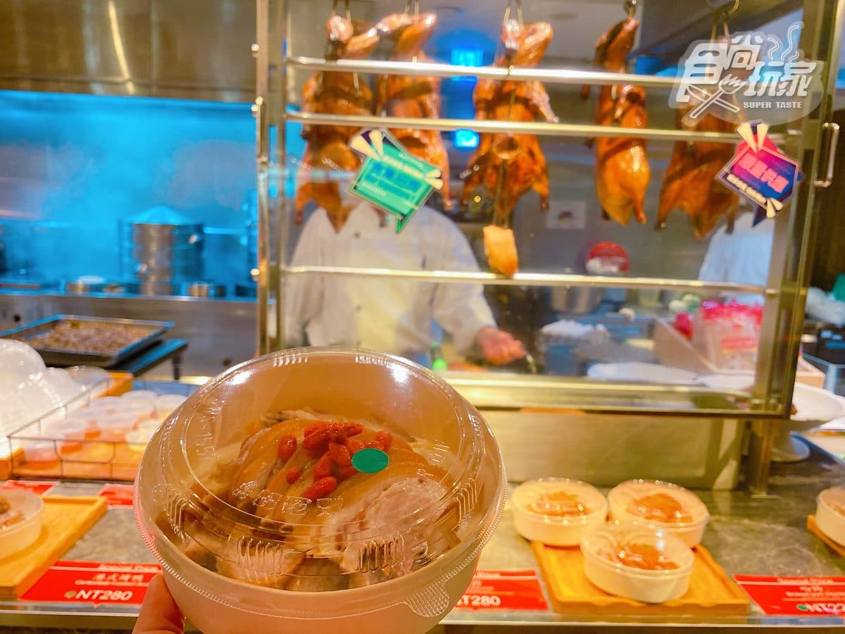 全台北最大「吃到飽外帶店」！10大區最低20元能吃，必拿巨型「雞麵包」、超大牛排