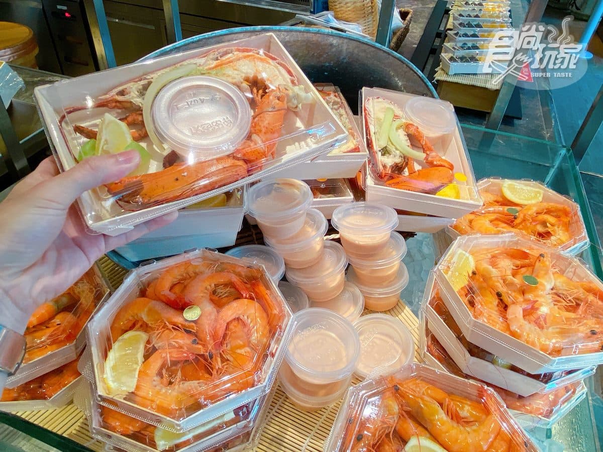 全台北最大「吃到飽外帶店」！10大區最低20元能吃，必拿巨型「雞麵包」、超大牛排