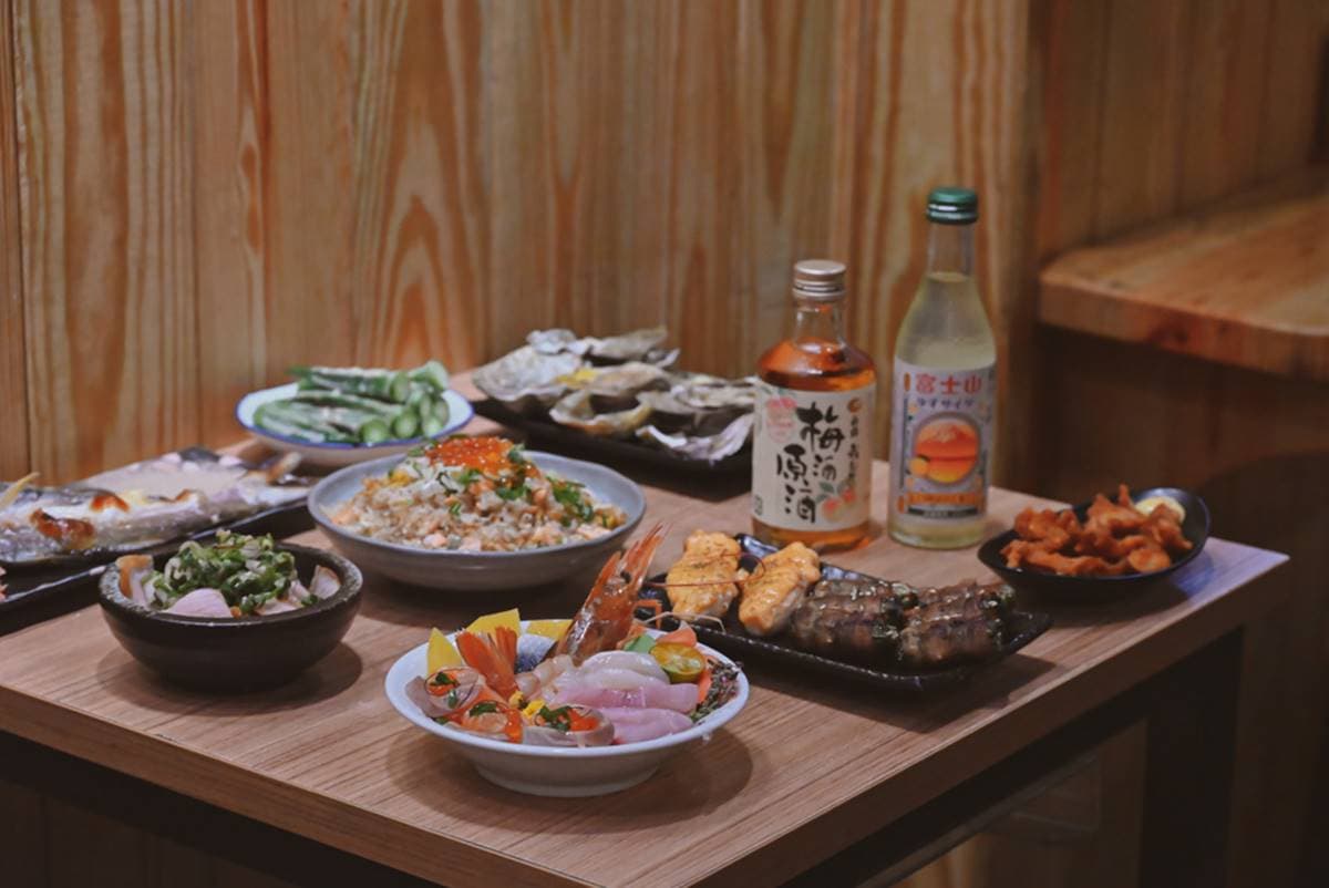 隱藏版日料!高CP值「生魚片拼盤」只要260元,「大分量炒飯」吃得到厚實鮭魚塊 隱藏版日料!高CP值「生魚片拼盤」只要260元,「大分量炒飯」吃得到厚實鮭魚塊