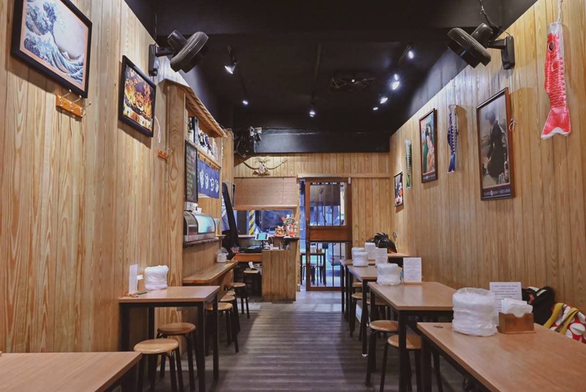 隱藏版日料!高CP值「生魚片拼盤」只要260元,「大分量炒飯」吃得到厚實鮭魚塊 隱藏版日料!高CP值「生魚片拼盤」只要260元,「大分量炒飯」吃得到厚實鮭魚塊