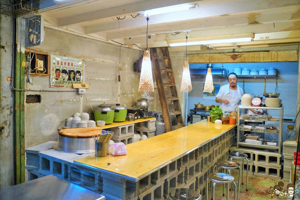 隱身市場!每日限量「牛肉拌麵」獨創醬汁超唰嘴,「梅干扣肉燥飯」搭特製辣醬更加分 隱身市場!每日限量「牛肉拌麵」獨創醬汁超唰嘴,「梅干扣肉燥飯」搭特製辣醬更加分
