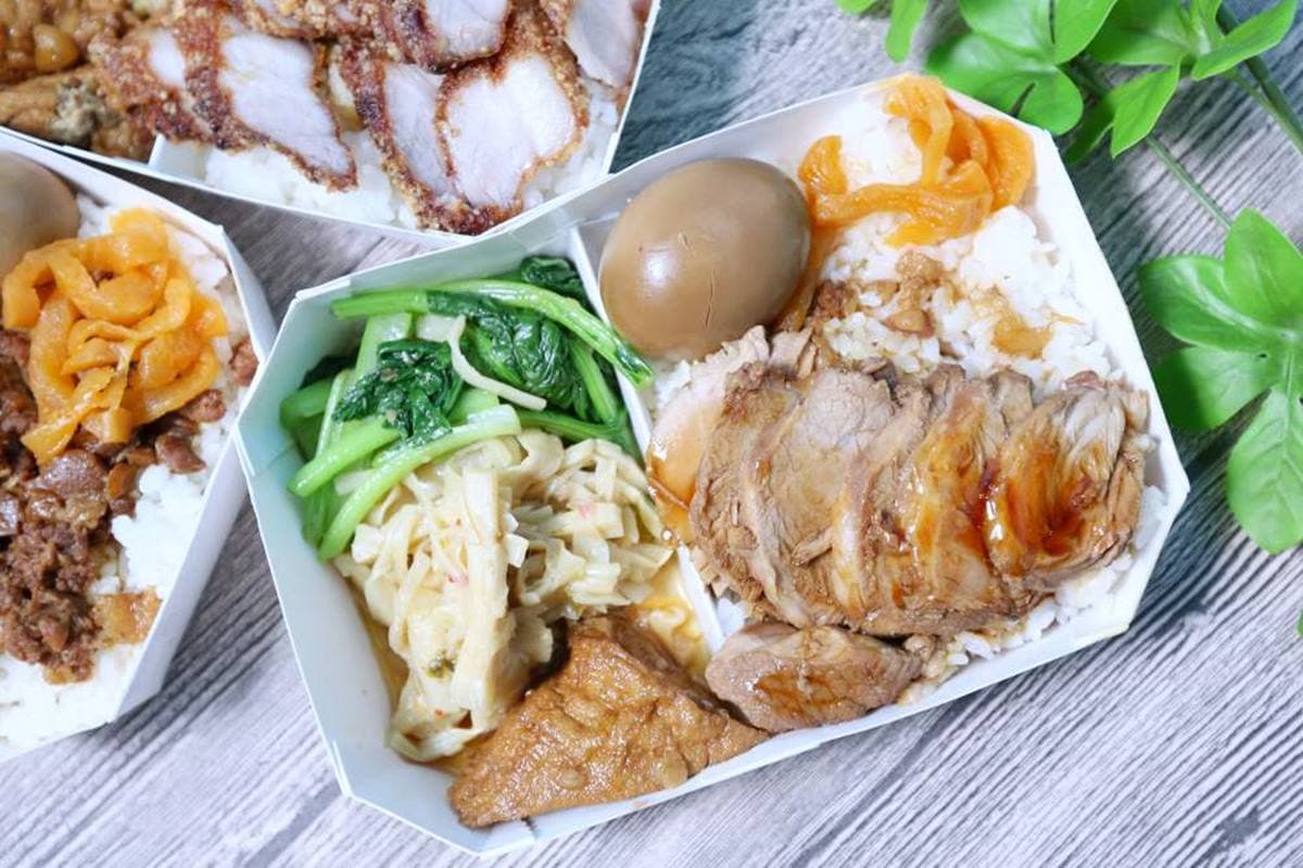 想吃請按鈴！「懷舊小吃」藏身豪宅只能外帶，買湯就送「豬油拌飯加滷蛋」超划算