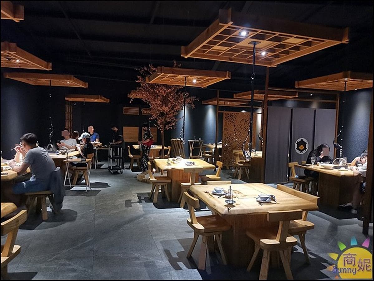 網推台中最強！「日式火鍋」Google評價高達4.8星，必吃「宮崎和牛」搭滿料鮭魚卵飯