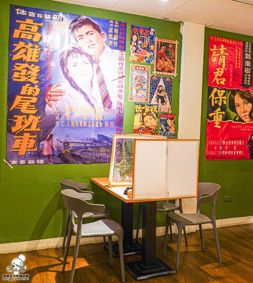 超邪惡！復古牛排館「牛豬雙拼+熔岩起司」只要299元，重口味必搭自製黑胡椒醬
