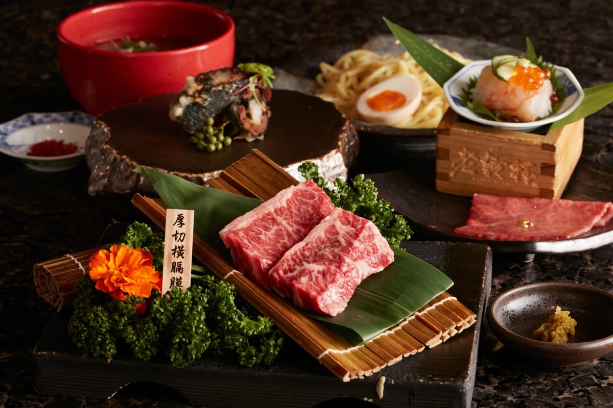 【新開店】老乾杯「玻璃屋燒肉店」全單９折！「和牛厚切橫隔膜、烏魚子溏心蛋」必吃