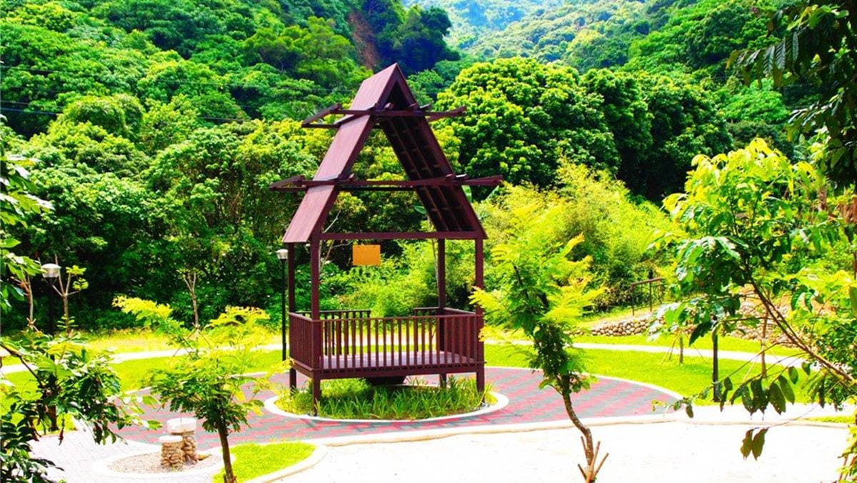 親子出遊好去處!「貓頭鷹步道」爽玩小孩最愛大沙坑,還能打卡400年老樟樹 親子出遊好去處!「貓頭鷹步道」爽玩小孩最愛大沙坑,還能打卡400年老樟樹
