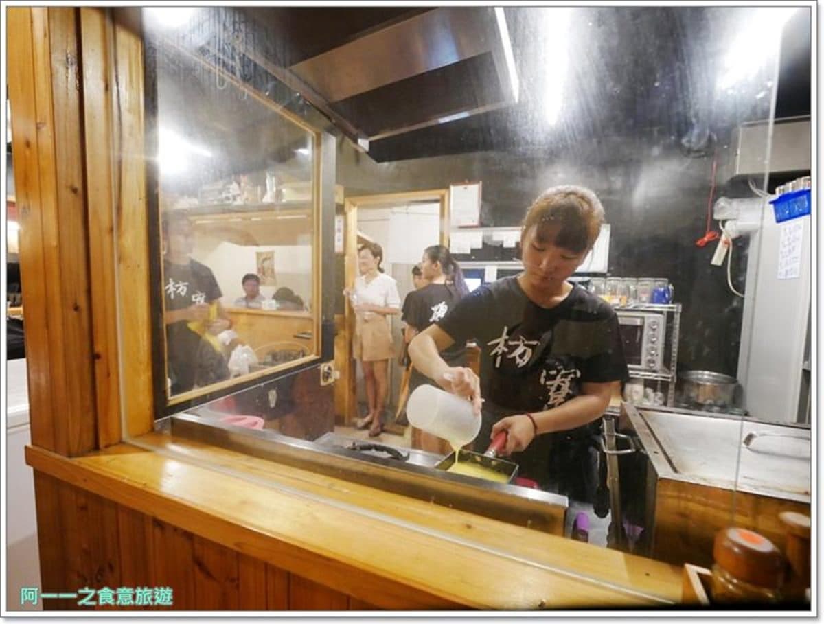 1秒飛日本!日式居酒屋「屋台風」設計超好拍,必點「三味丼」鋪滿3種肉只要75元 1秒飛日本!日式居酒屋「屋台風」設計超好拍,必點「三味丼」鋪滿3種肉只要75元