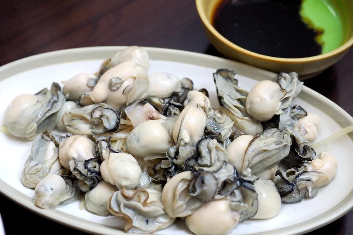 台北高CP隱藏版黑白切！滿料魚皮湯只要50元，乾蚵小山、軟嫩滷大腸也必點