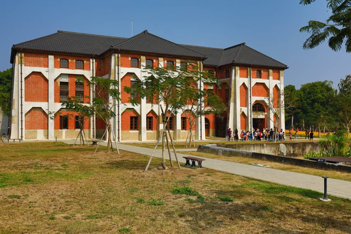 帶毛孩出遊首選！台南「水道博物館」有寵物專屬公園，還能打卡百年水管古蹟