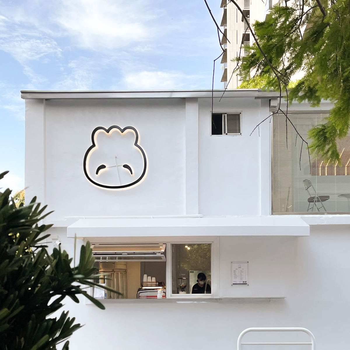 比咖啡館還美！新竹超好拍「白色系韓風包子店」，氣炸４色小饅頭、暴餡彩色包子必吃