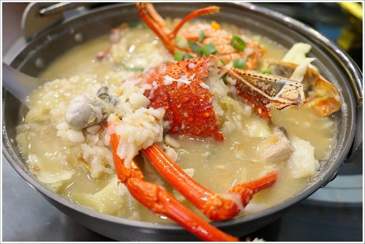 小琉球人帶路！霸氣海鮮餐廳必吃隱藏版「龍蝦粥」，鹽酥鬼頭刀大人小孩都愛