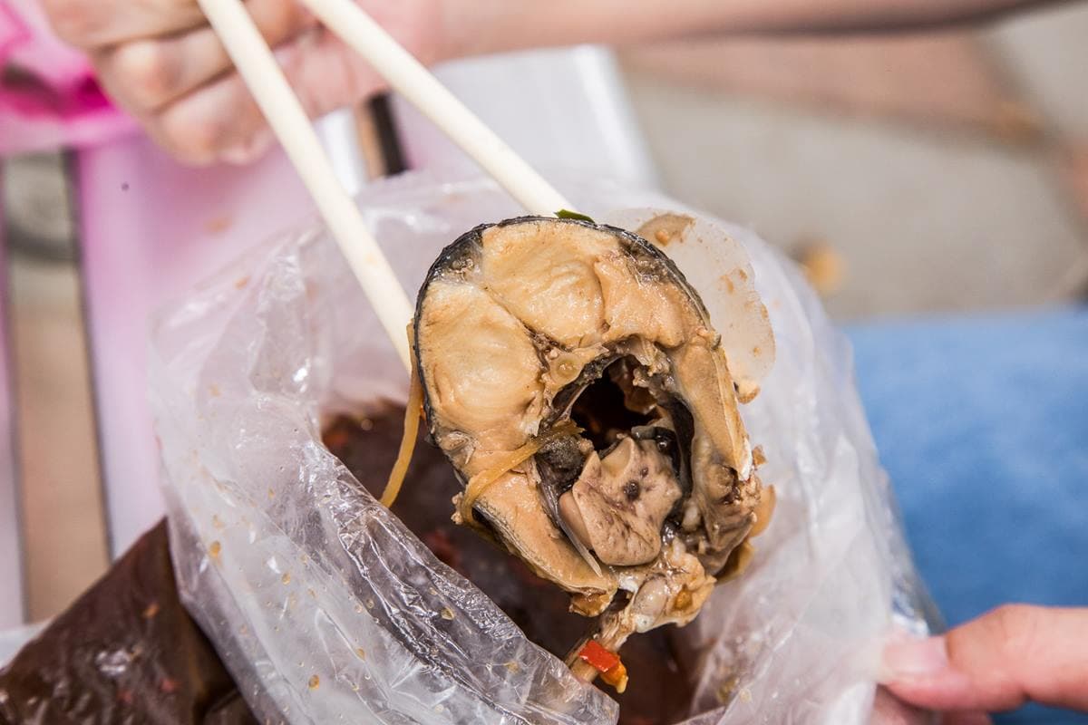 紅到韓國去!三重超夯「虱目魚蓋飯」肉堆到滿出來,招牌「豆豉魚頭」也必點 紅到韓國去!三重超夯「虱目魚蓋飯」肉堆到滿出來,招牌「豆豉魚頭」也必點