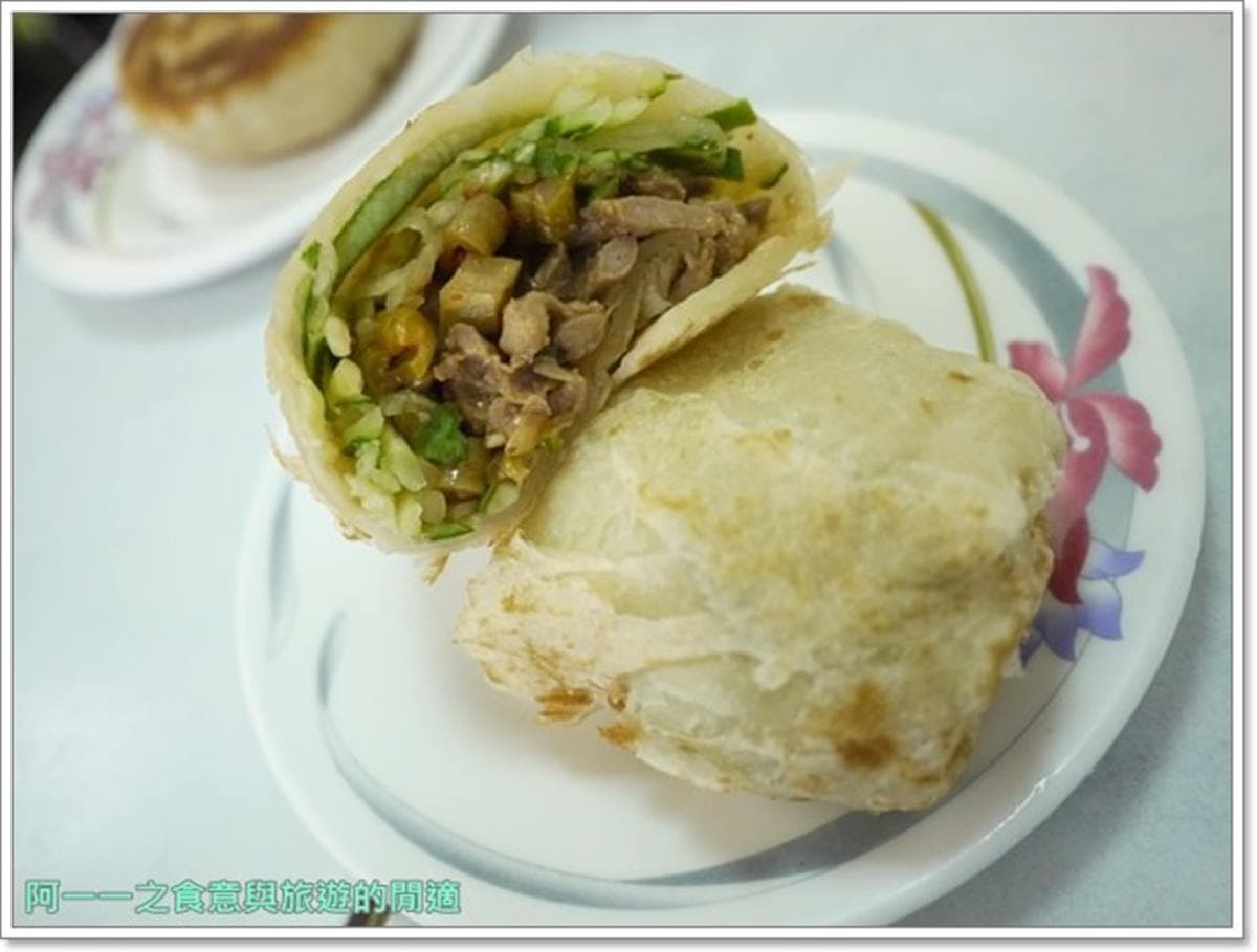 在地人必訪！台東手工麵食館｢酸豆千層餅」別處吃不到，蔥油餅必搭特製韭菜