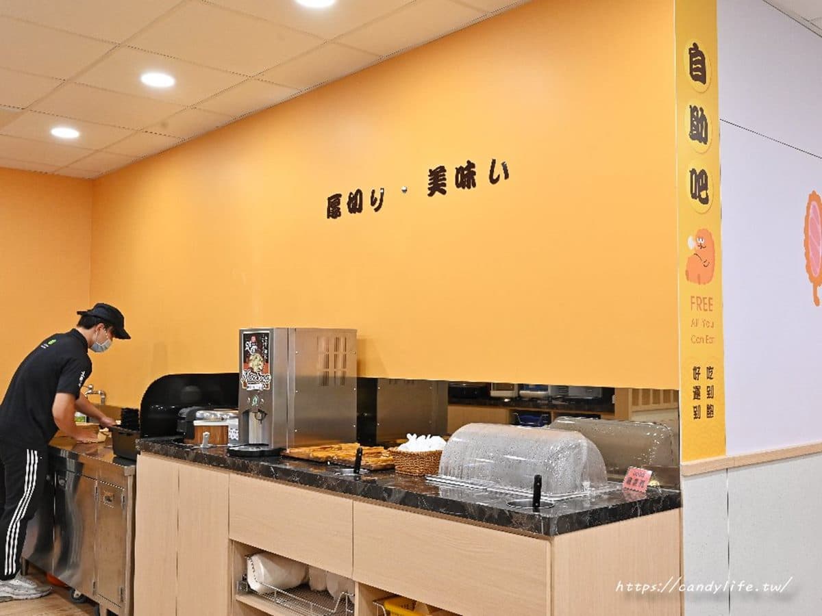 內用免費嗑麻辣燙！台中平價豬排飯牽絲超邪惡，熟成炸牛排258元吃得到