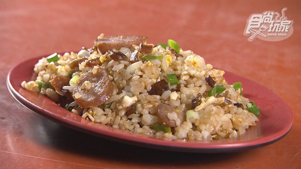 炒飯是人氣品項。