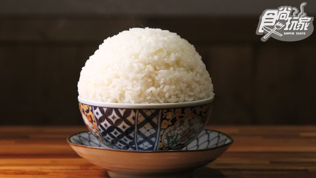 日本力士の燒肉店！台北超驚人「50CM和牛握壽司」，大胃王必挑戰「相撲飯」