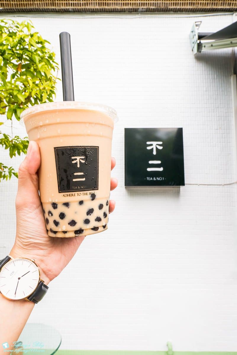 奶茶控快收！高雄鹽埕「奶茶街」必喝７家：獨門蓮藕珍珠、現熬冰糖白木耳