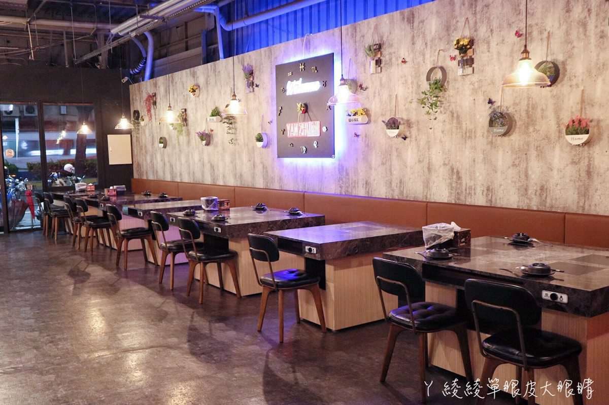 【新開店】鍋控好嗨!新竹浮誇鍋物打卡「奶瓶乳牛」,海鮮盤爽嗑11種海味 【新開店】鍋控好嗨!新竹浮誇鍋物打卡「奶瓶乳牛」,海鮮盤爽嗑11種海味