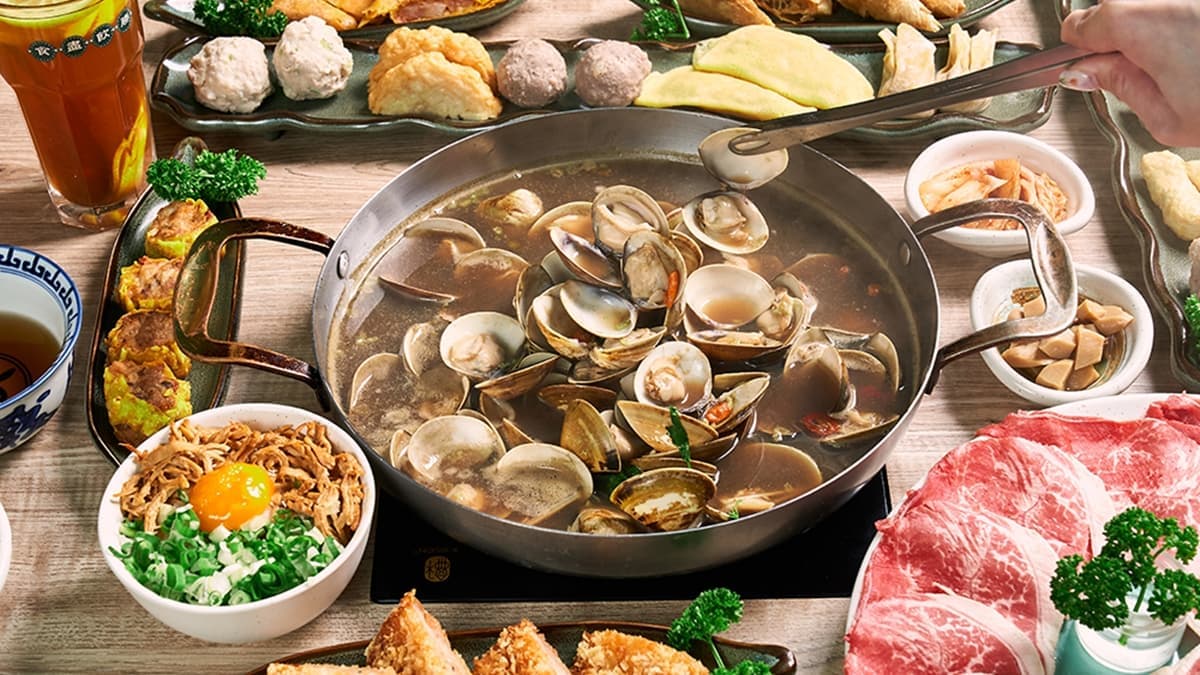 秋天吃正肥美！全台８家超值澎派海鮮：大閘蟹買一送一、蛤蜊199元吃到飽