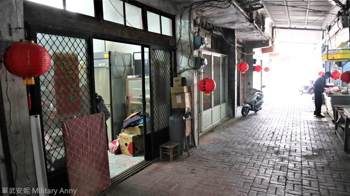 40年古早味！金門｢隱藏版早餐」在地人必點滿料豬腸湯，手工餛飩一咬就爆汁