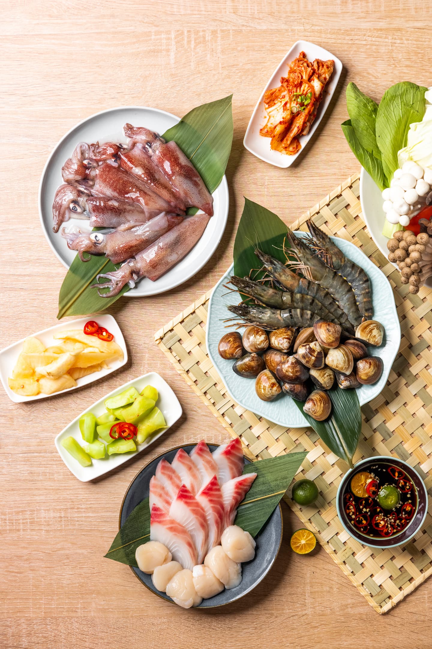 【新開店】約吃椰子雞湯鍋了！「肉多多」新品牌在新北，開幕再送海鮮盤