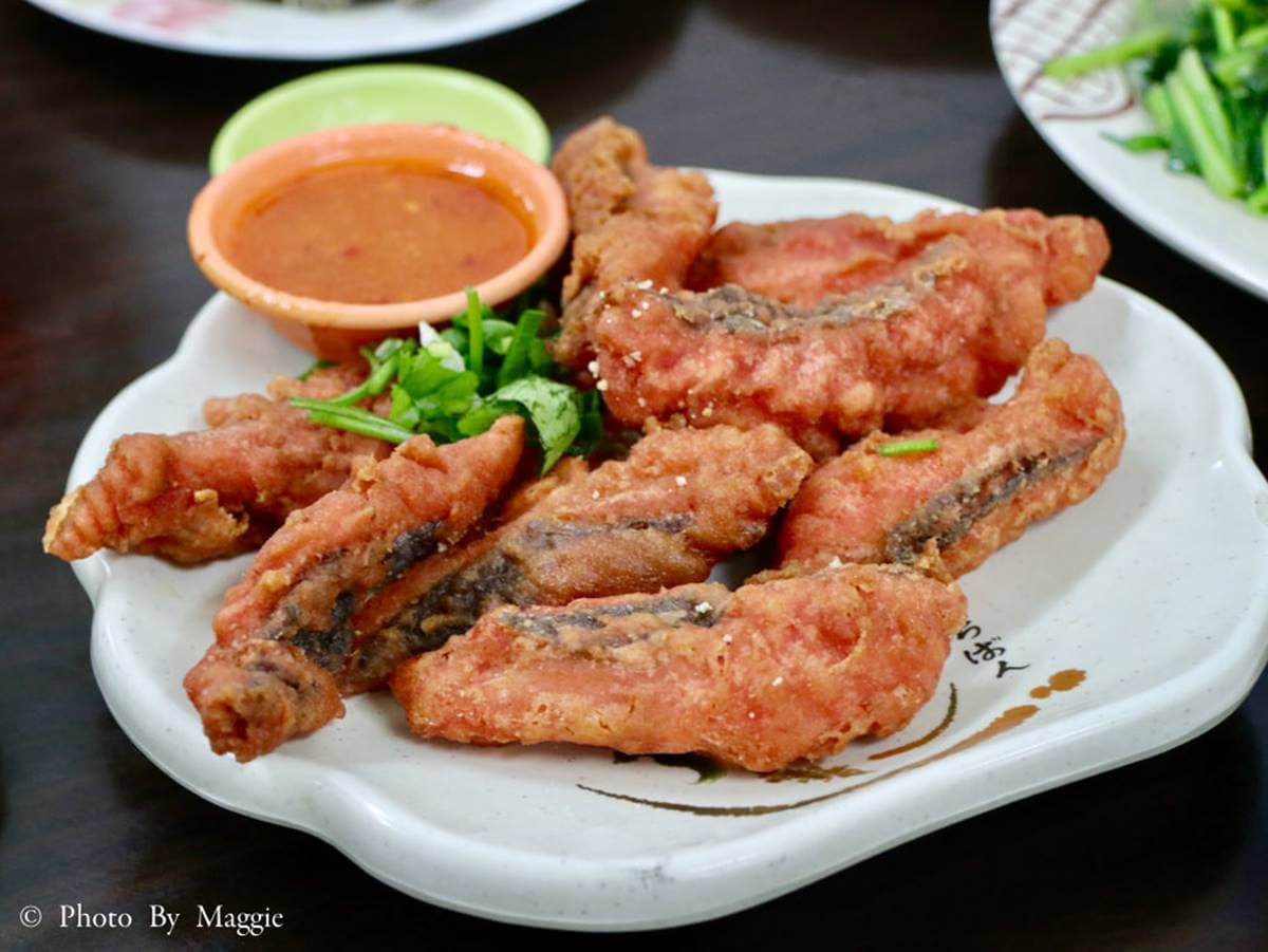 在地人才知!基隆「隱藏版熱炒」必點紅燒鰻單吃就夠味,蚵仔酥鮮甜又Juicy 在地人才知!基隆「隱藏版熱炒」必點紅燒鰻單吃就夠味,蚵仔酥鮮甜又Juicy