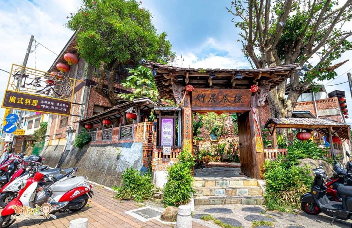 打卡台版小蘇杭！嘉義「景觀餐廳」美拍宮廷風裝潢，坐窗邊還能餵食鯉魚