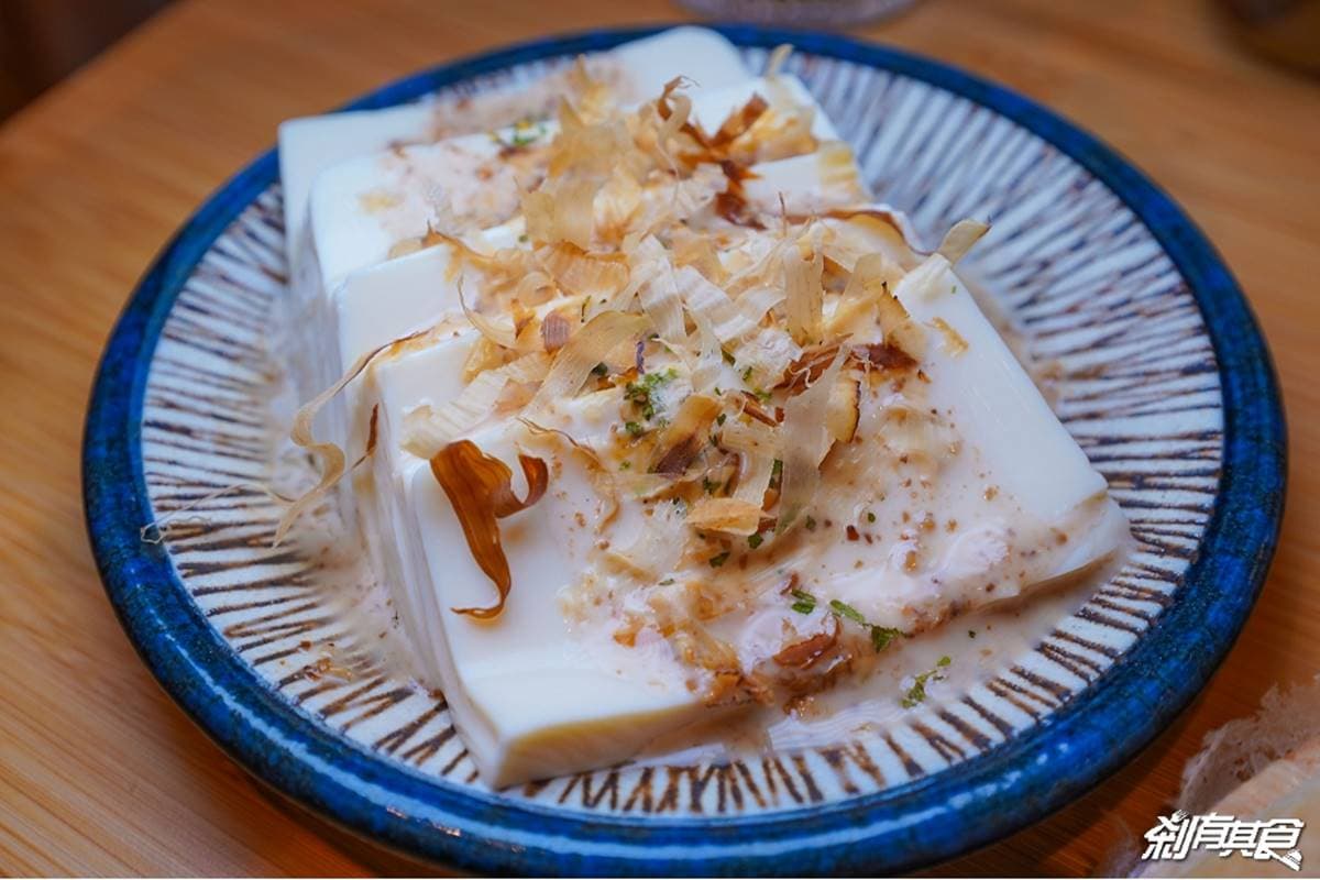 口味多達30種！台中老宅「冰花煎餃」必嘗莎莎醬風味，招牌韭菜一咬就噴汁