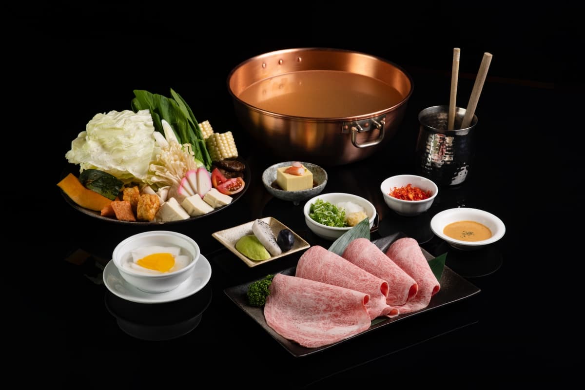 台中「橘色涮涮屋」11/22開幕！100坪竹林裝潢超吸睛，招牌杏仁豆腐必吃