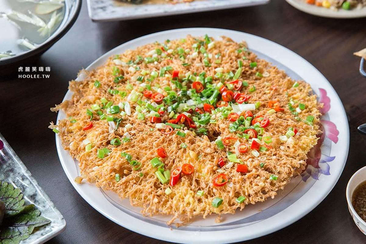在地人激推！小琉球神祕山海產必點酥脆「蜂巢蝦」，深海魚蛋先炸後炒超唰嘴