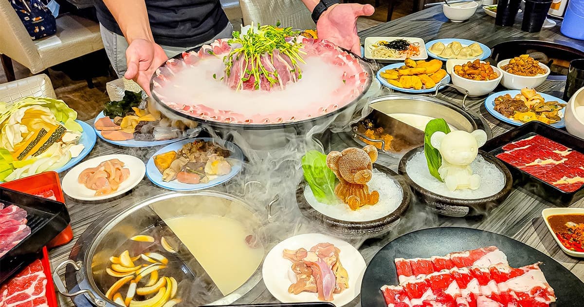 老闆超佛心！全台10家500元內火鍋吃到飽：250元有50種食材、獨門中藥麻辣鍋