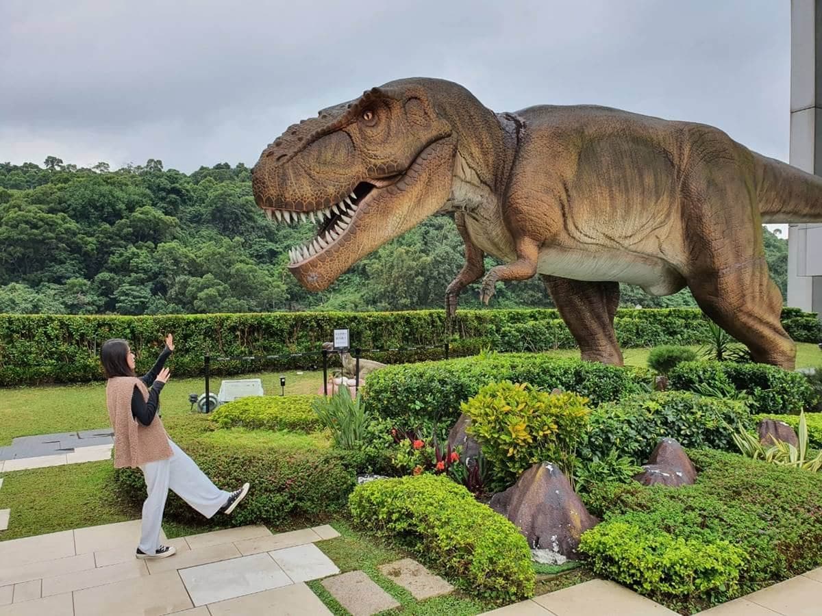 巨型章魚、鯨鯊出沒南港！全台獨創「深海歷險」互動樂園，還有高空暴龍可拍