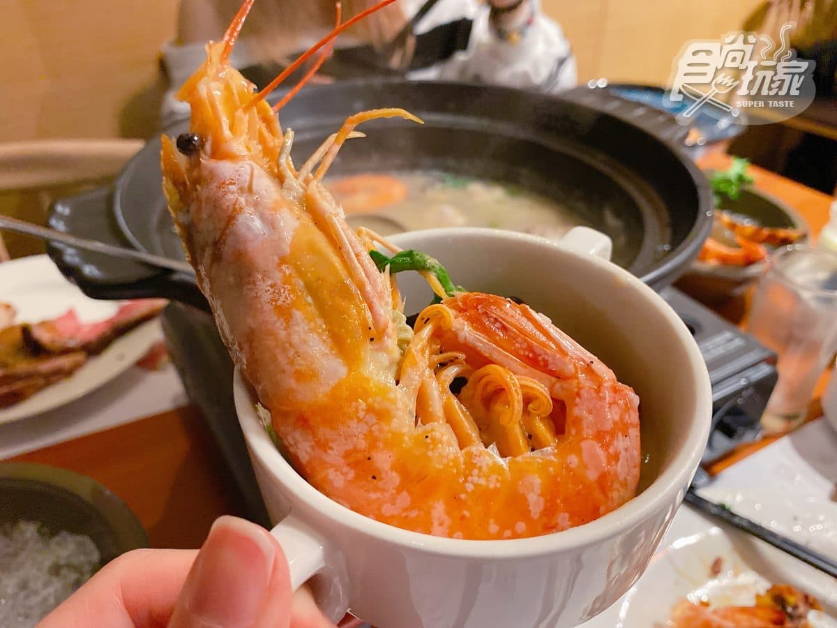 全台唯一日式主題園區飯店！必吃米湯火鍋、廣島牡蠣，能看羊駝、水豚和狐獴