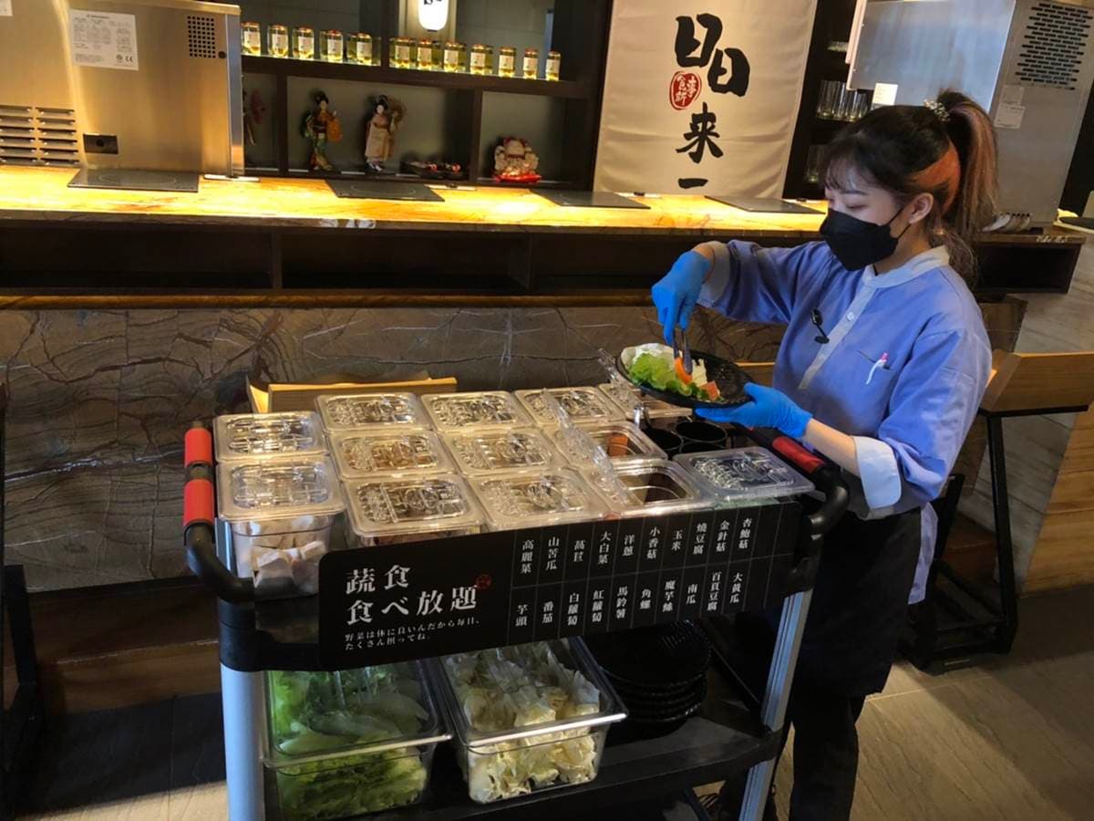 吃到飽「４人同行１人免費」！肉多多姐妹品牌插旗新莊，嘗鮮７大特色火鍋