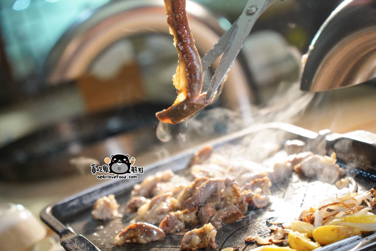 299元吃到飽！高雄「韓式燒肉」沾進口辣醬更對味，單點必吃道地醬油螃蟹
