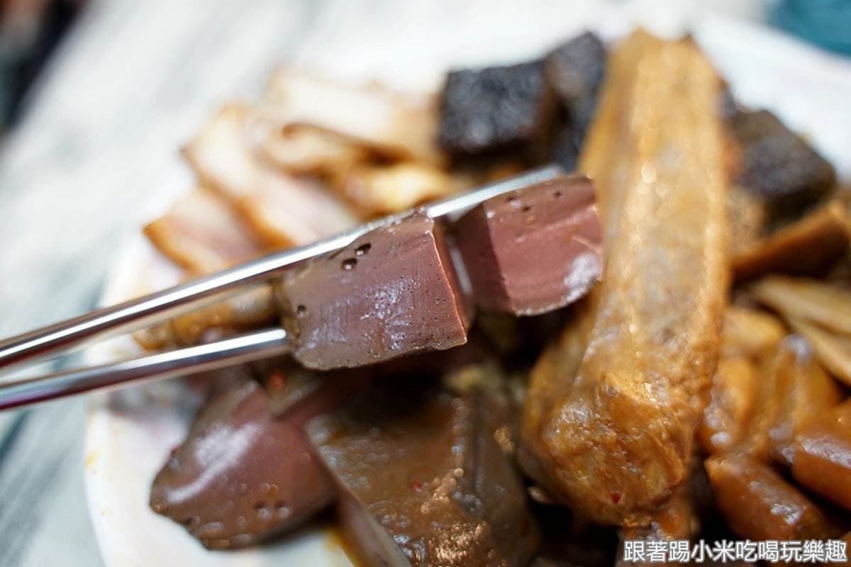 每日限量！新竹「小餐車滷味」淋祕製醬汁超唰嘴，必吃炸蛋軟Q帶嚼勁