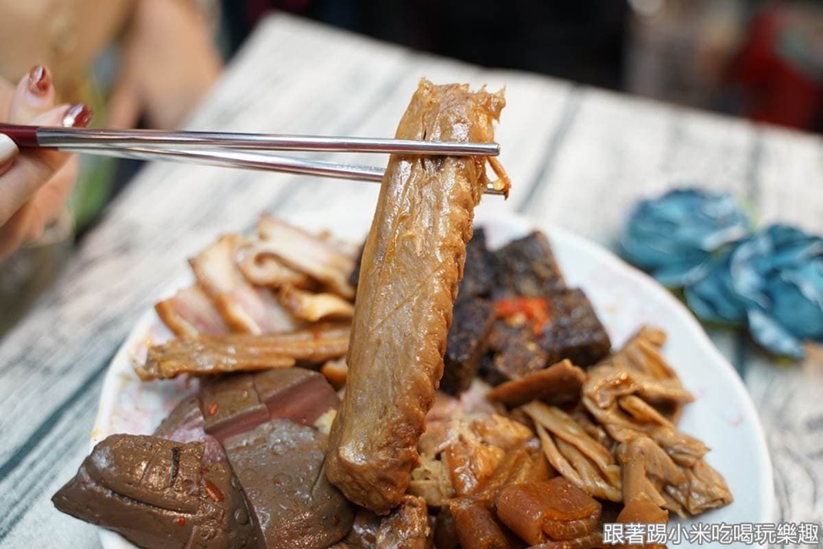 每日限量！新竹「小餐車滷味」淋祕製醬汁超唰嘴，必吃炸蛋軟Q帶嚼勁