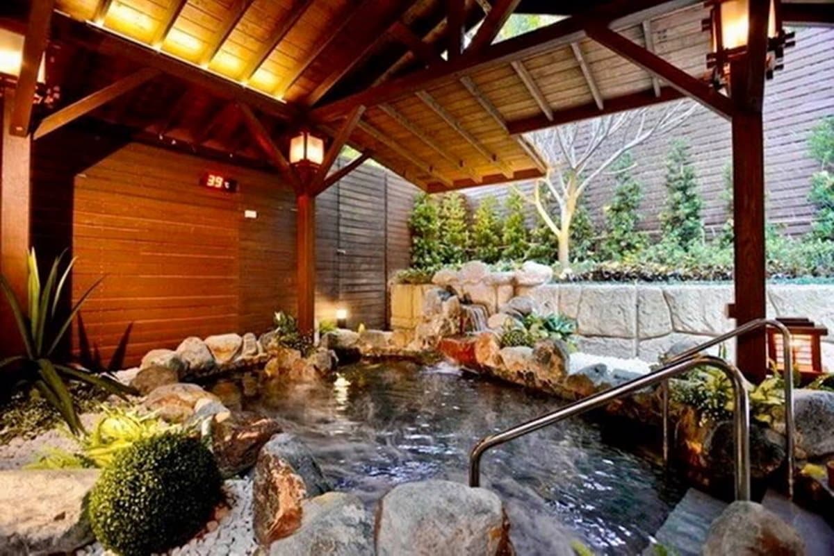 網美泡湯首選！北投「五星級酒店」爽泡私人溫泉，還能嗑超吸睛「稻草牛排」