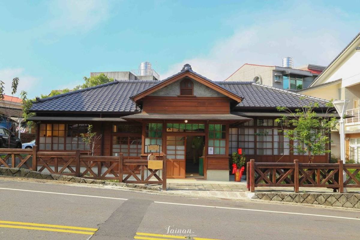 IG搶打卡！台南75年日式宿舍變身「木材故事館」，體驗區可聞檜木香、敲擊木片