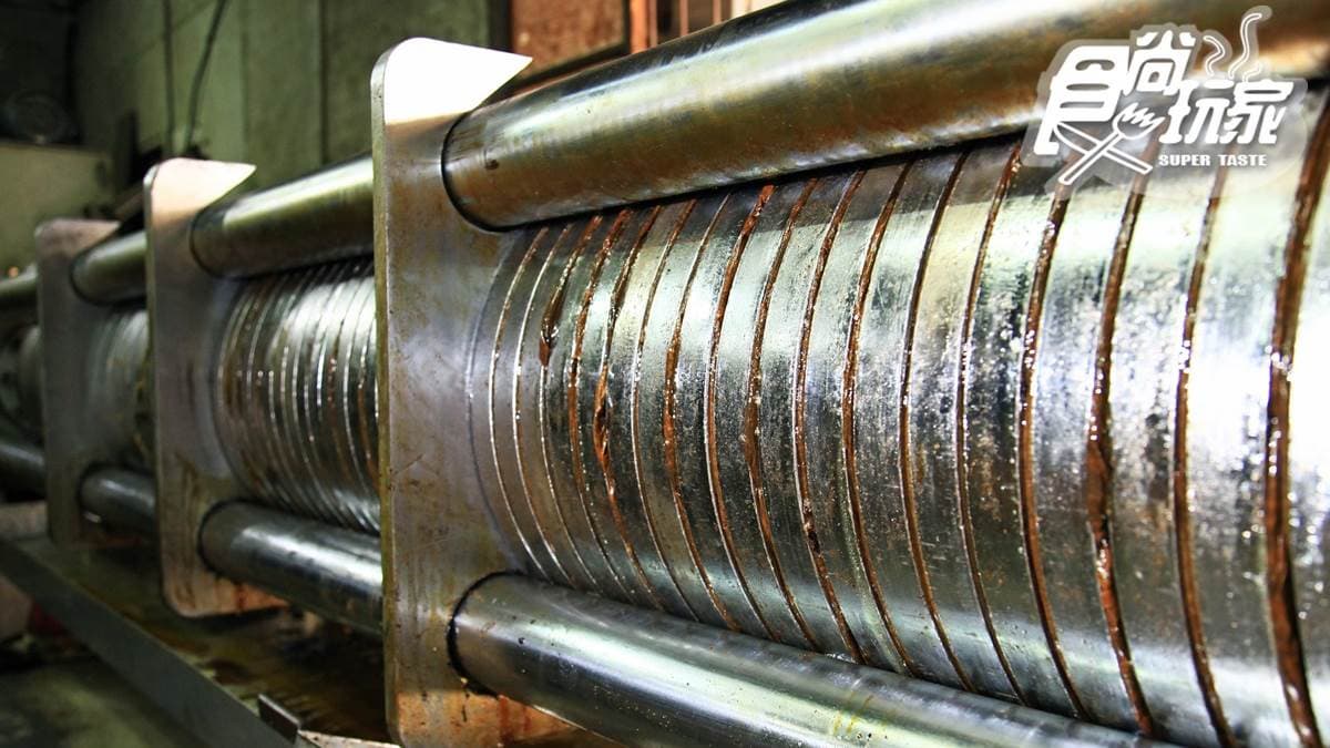 「裕昌麻油廠」是傳承四代的70年老店。
