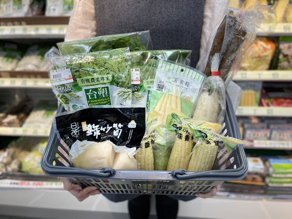 全台獨創「小七超市」在這!24小時超狂外送服務,米其林牛排都能買到 全台獨創「小七超市」在這!24小時超狂外送服務,米其林牛排都能買到
