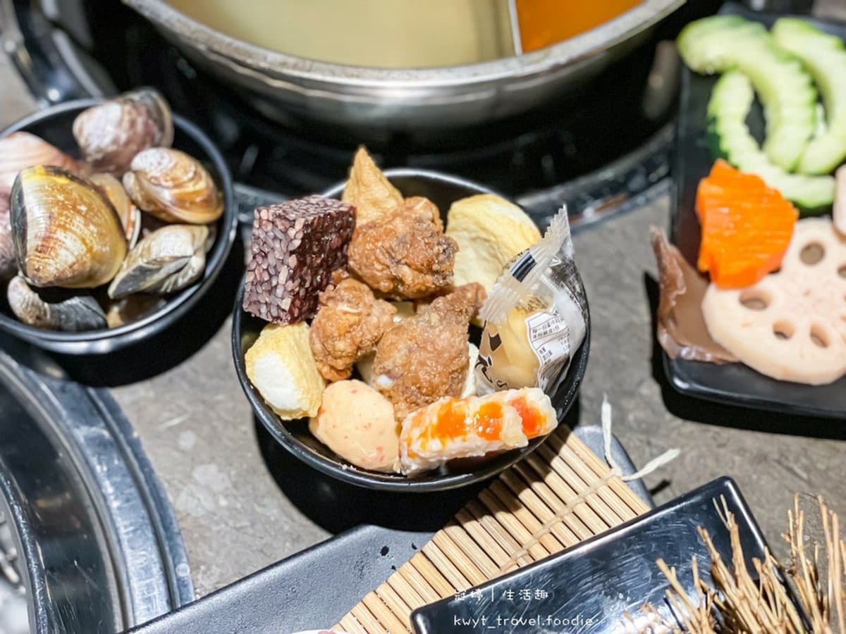 【新開店】只要299元！基隆高CP值燒肉、火鍋爽吃50種食材，先搶肥美蛤蜊