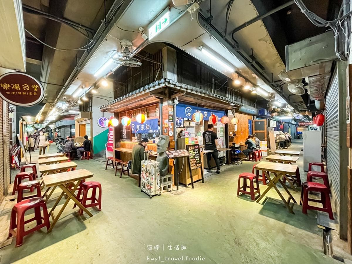 4.3星高評價！新竹「超浮誇麵線」１碗有12尾鮮蝦，２大根豬肋排麵線也必點