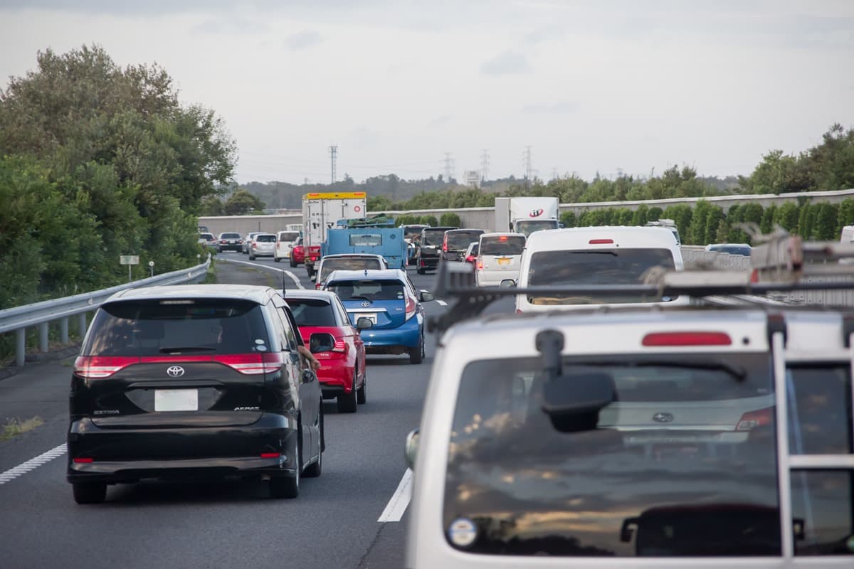 返鄉掃墓不塞車！清明連假國道疏導一次看：單一費率再７折、１時段暫停收費