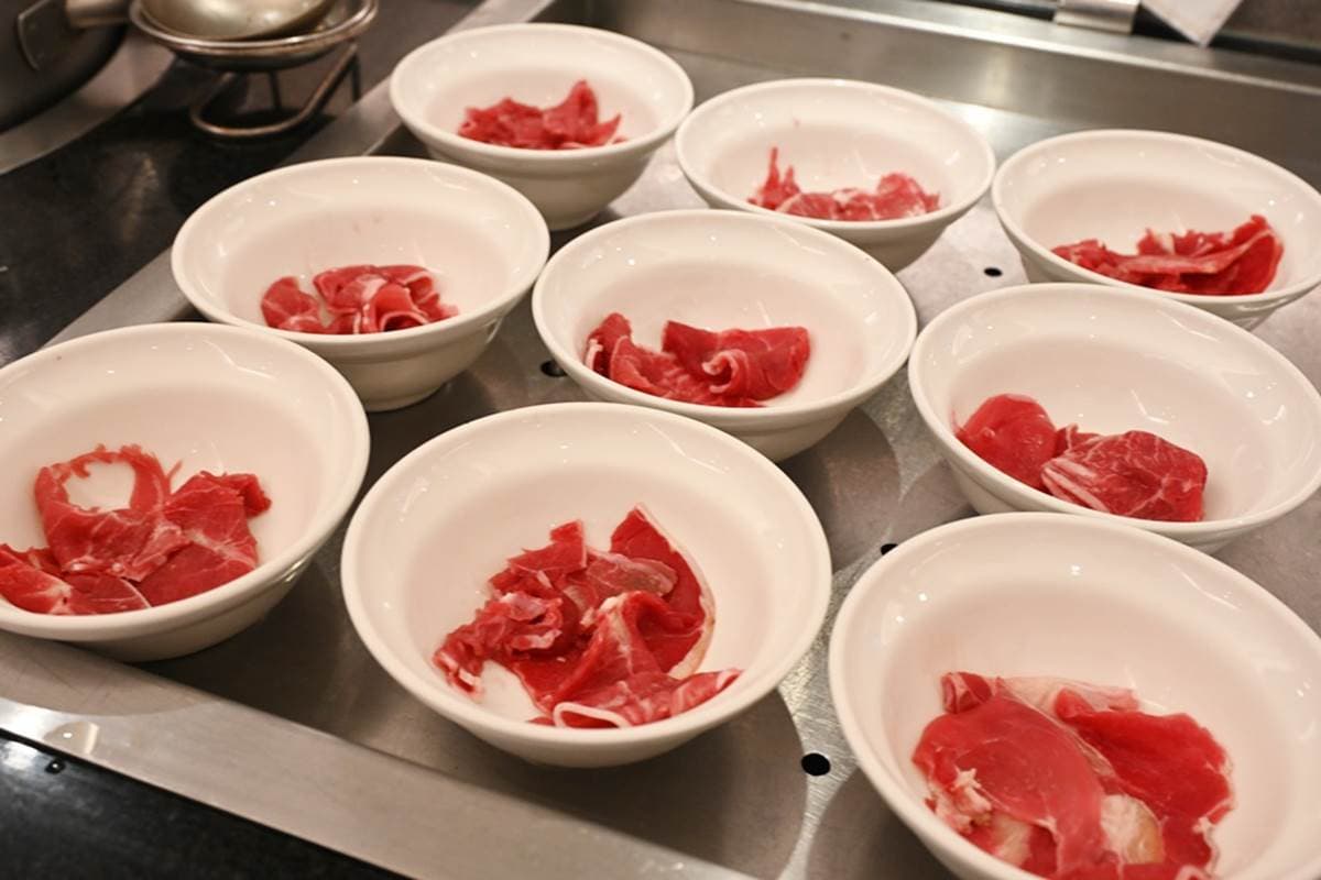 食尚獨家優惠！台南老爺等５大飯店「一泊二食」省近萬元，享景觀餐廳吃到飽