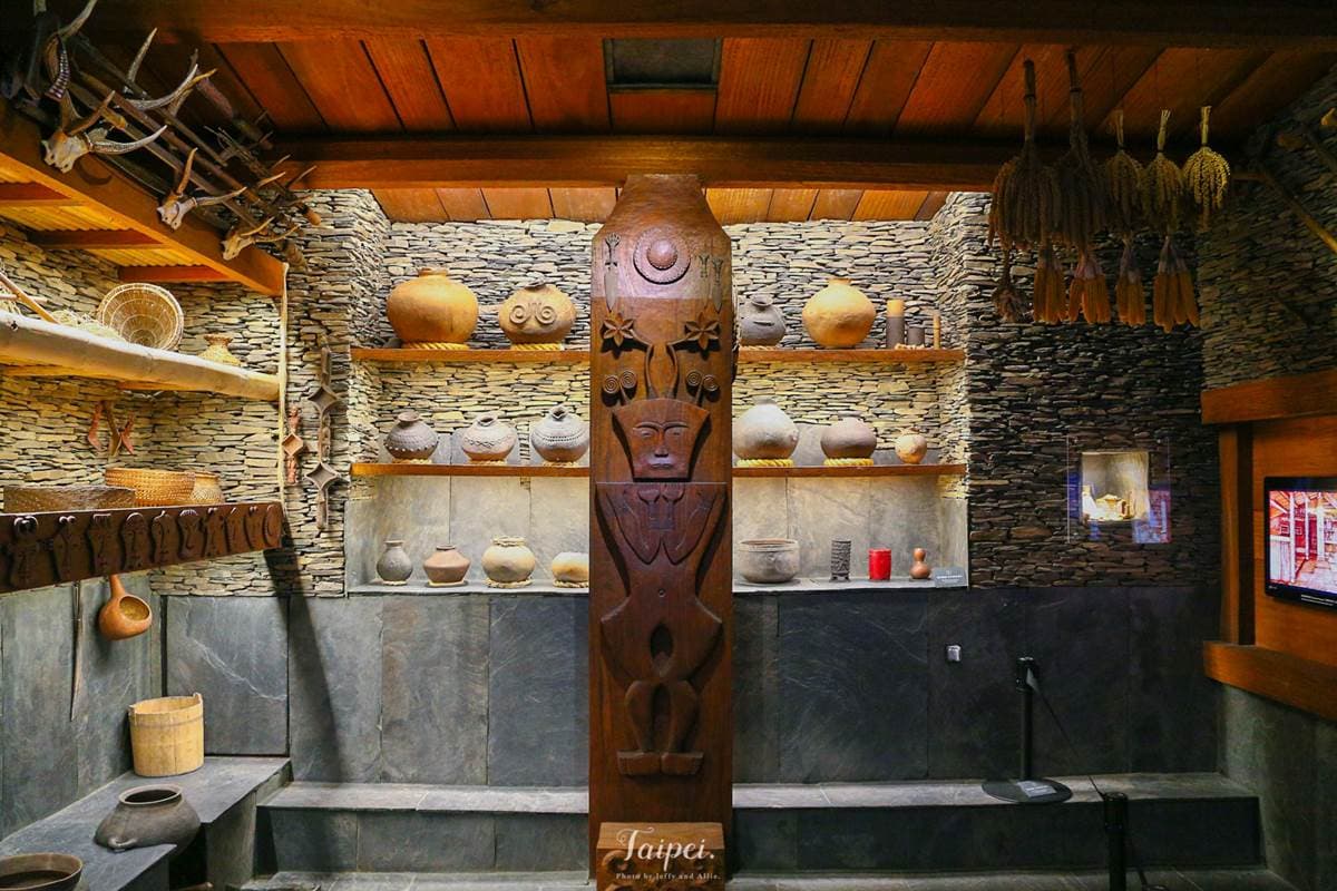 一次逛２館只要30元！百年博物館「巨型恐龍化石」超吸睛，帶小孩放電快衝