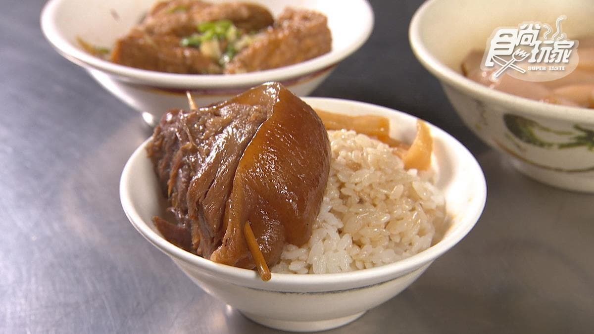 店家飄香超過80年，是彰化人早午餐最愛的爌肉飯老店之一。